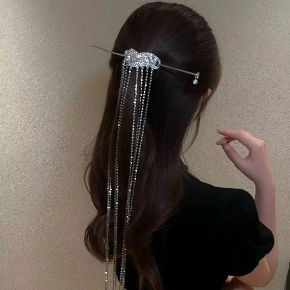 Heart-shaped Niche With Long Tassel Rhinestone Chain Hairpin