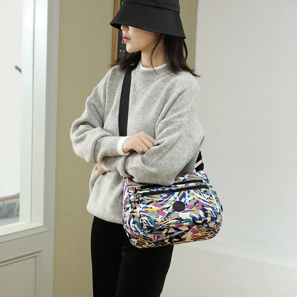 Women's Fashion Large Capacity Multi-layer Shoulder Bag