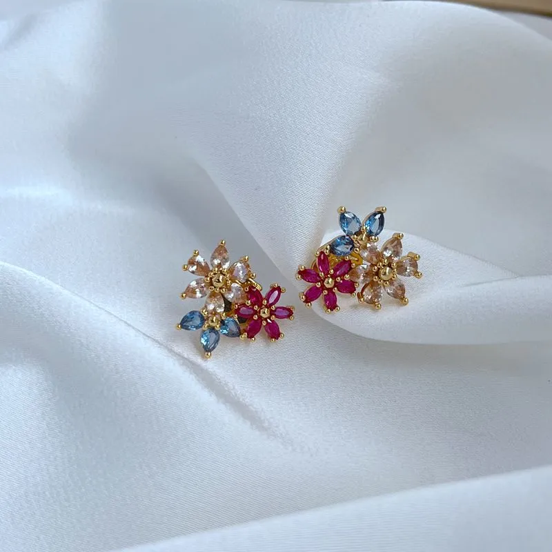 Women's Zircon Inlaid Flower Stud Earrings