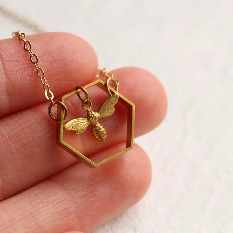 Fashion Three-dimensional Geometric Creative Bee Necklace