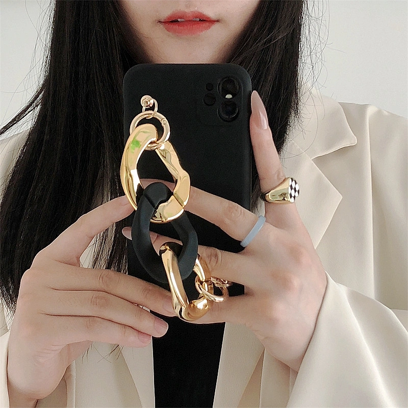 Korea Cool Black Electroplated Gold Bracelet Phone Case