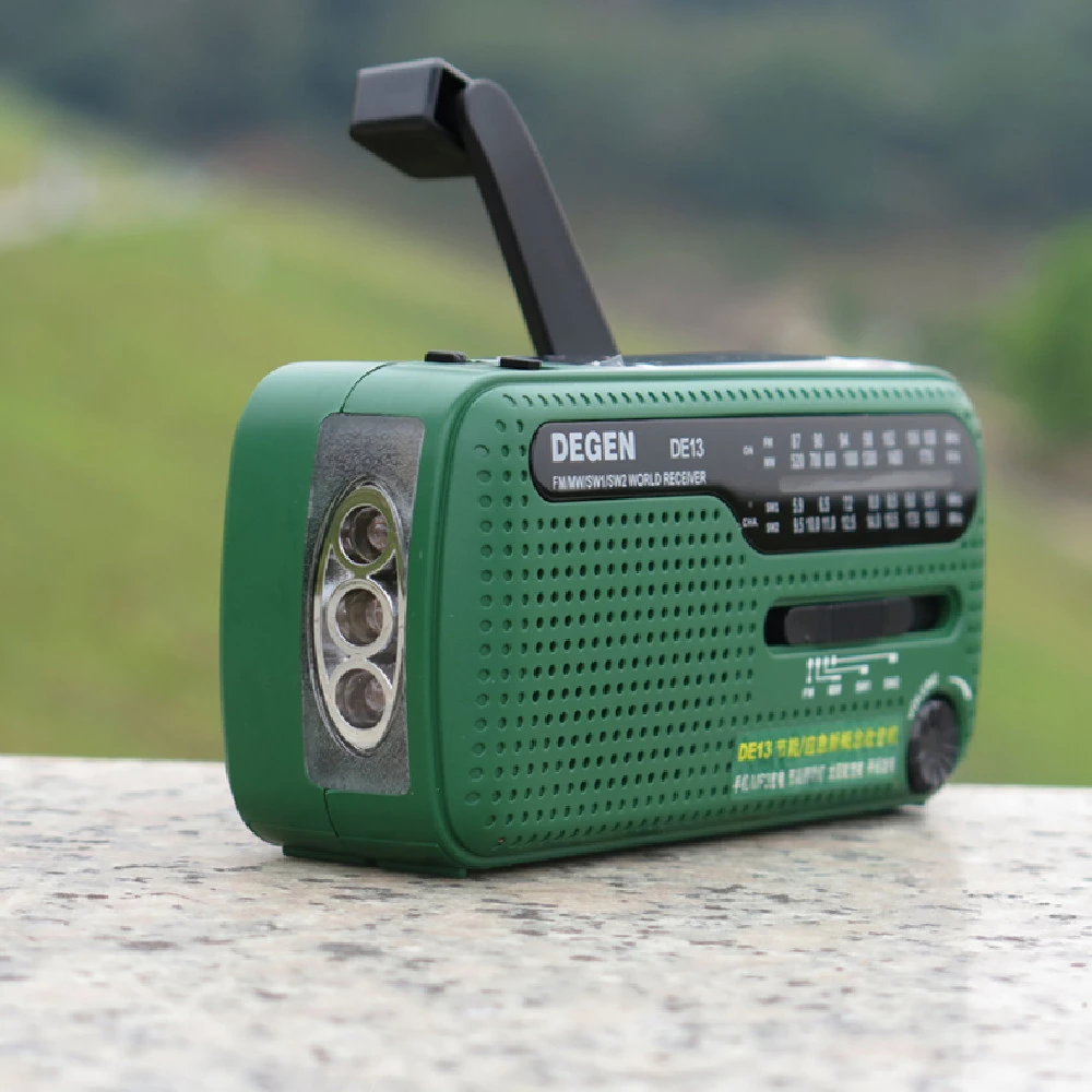 Hand-cranked Solar Rechargeable Radio Portable Emergency