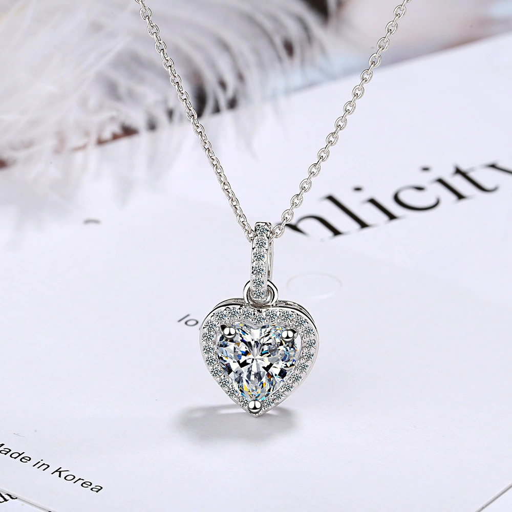 Zircon Necklace Women Full Diamond Short Clavicle Chain Simple Temperament Love Pendant Women