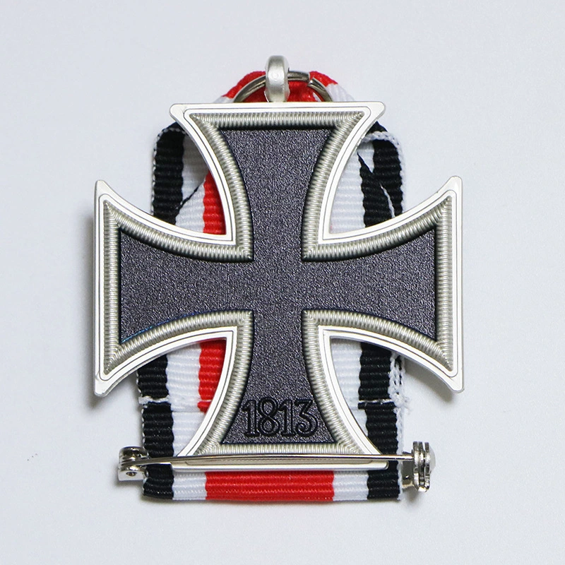 Home Fashion Simple Iron Cross Badge