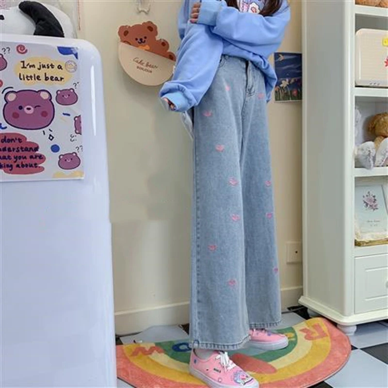 Women's Loose Vintage Washed Heart Jeans