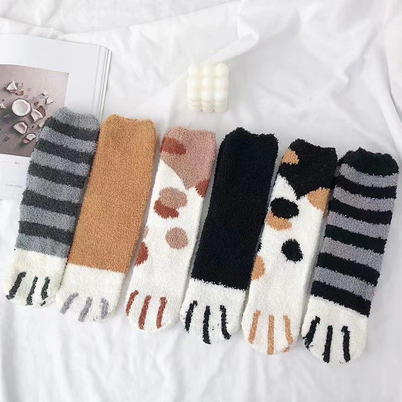 Coral Fleece Socks Women's Mid-calf Length Winter Thickened Fleece Warm Cat's Paw Socks