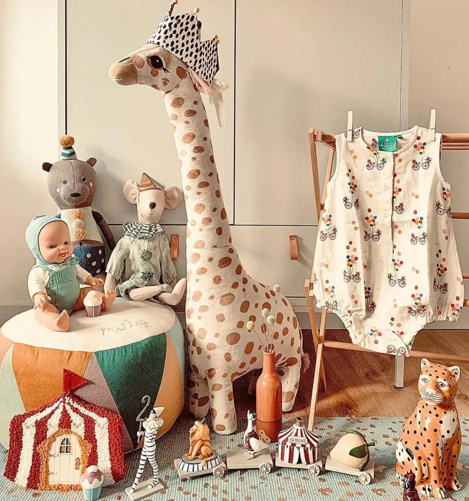 Giraffe doll plush toy