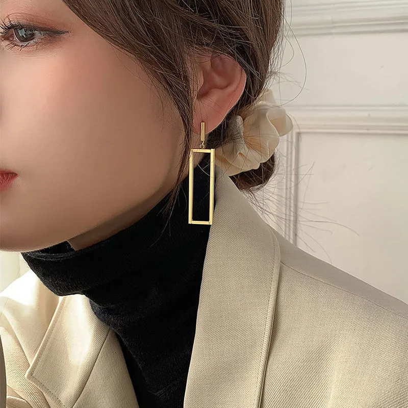 Women's Simple And Cool Style Earrings New Trendy Retro