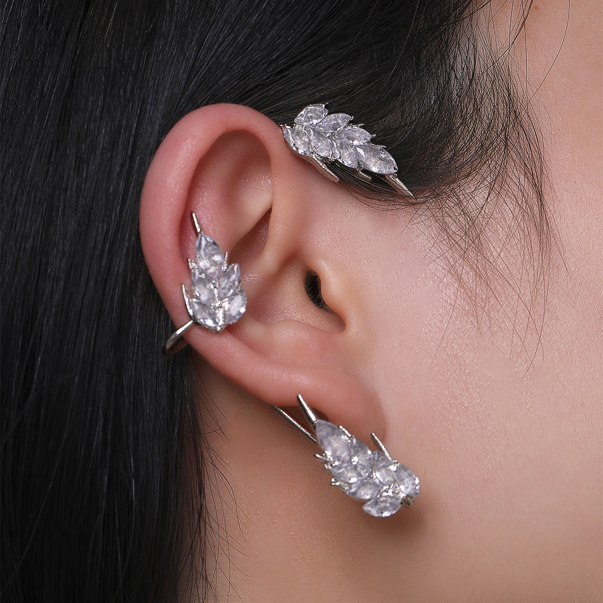 Micro-inlaid Zircon Ear Hook Ear Clip