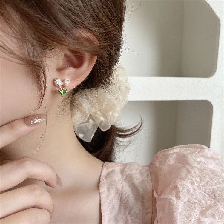 Tulip Simple Girl Niche Design Temperament Alloy Earrings