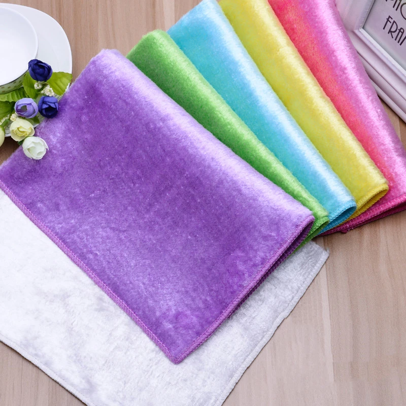 Absorbent And Lint-free Kitchen Cloths Made From Fine Wood Fibres