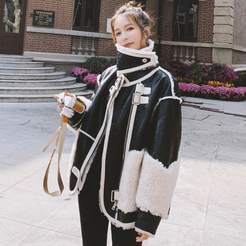 Women's Fashion Lapel Fur One Lamb Fur Coat
