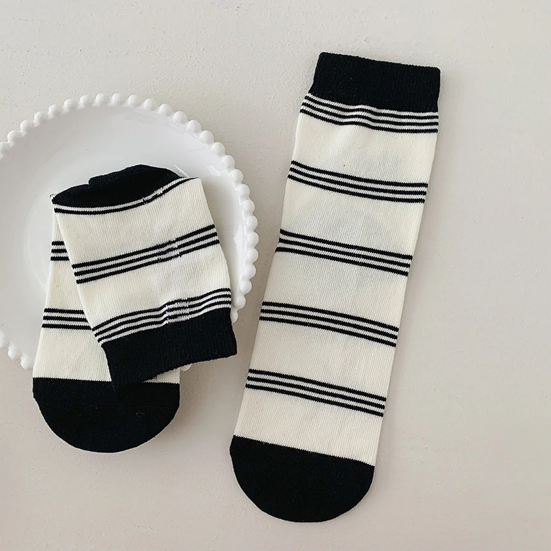 Mid-calf Socks In Colourful Japanese College Style Cotton