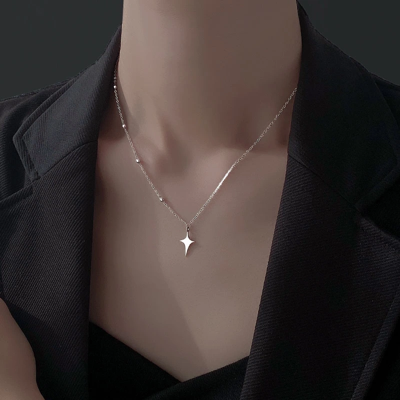 Women's Fashion Temperament Sterling Silver Cross Necklace Collarbone Chain