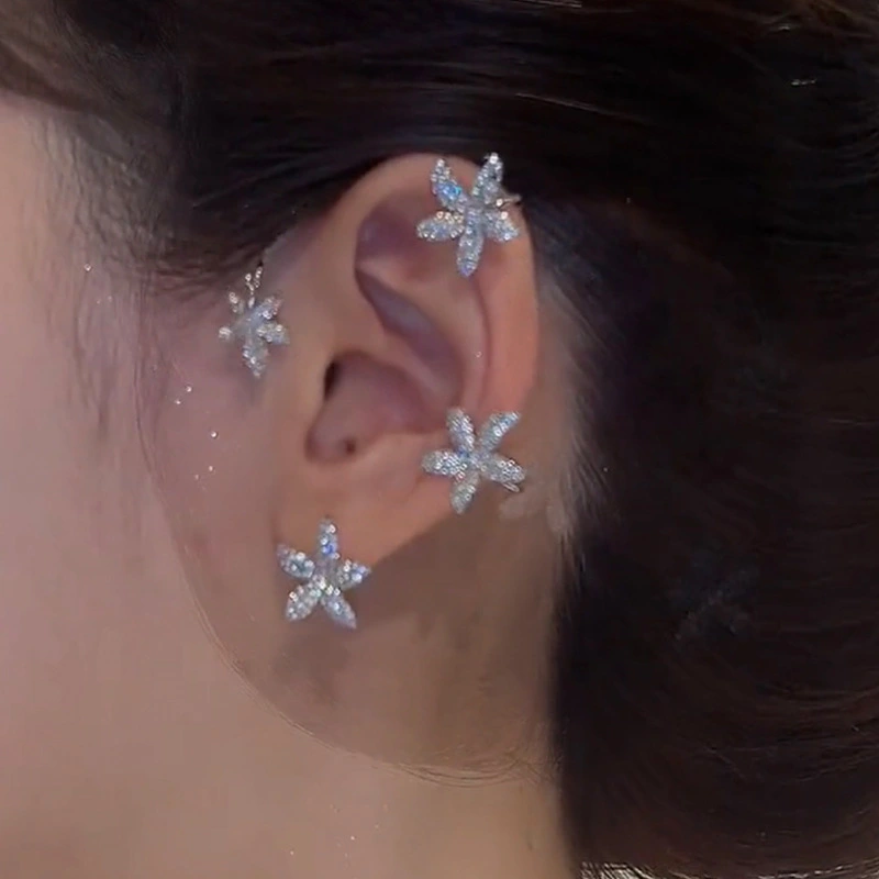 Light And Luxurious Flower One-piece Earrings Femininity