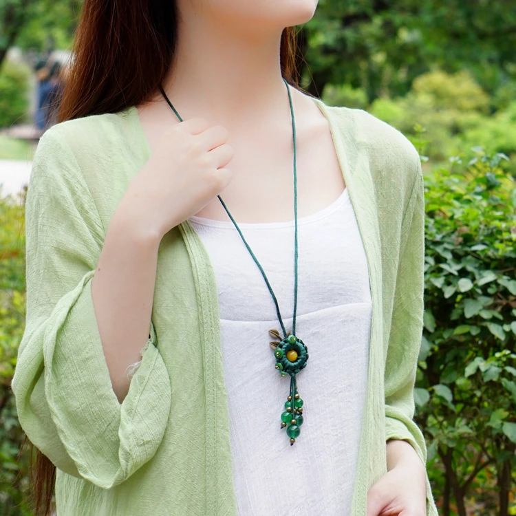 National Style Woven Green Chalcedony Necklace