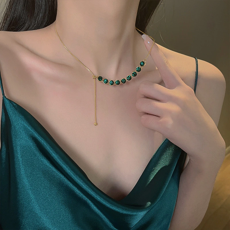 Women's Luxury And High-grade Clavicle Chain Adjustable Pendant