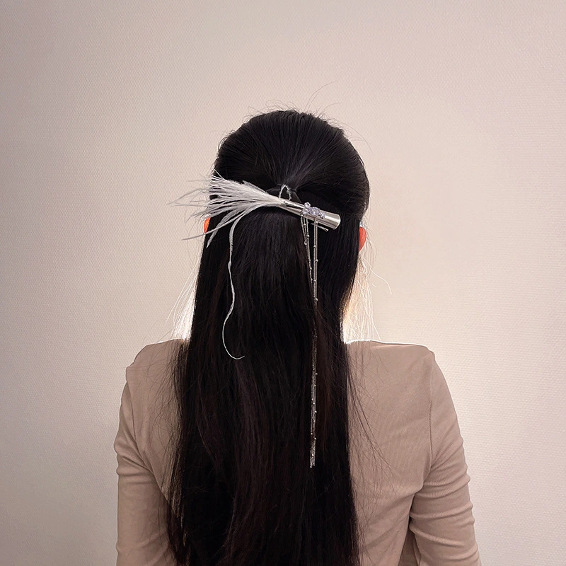 White Feather Tassel Duck Mouth Clip Headwear Hairpin Female