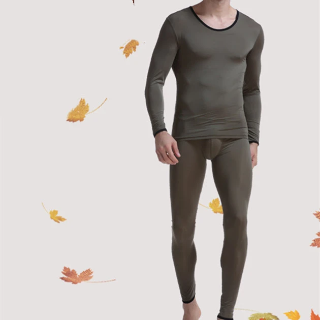 Slim-fit Autumn Coat Is Close To The Body