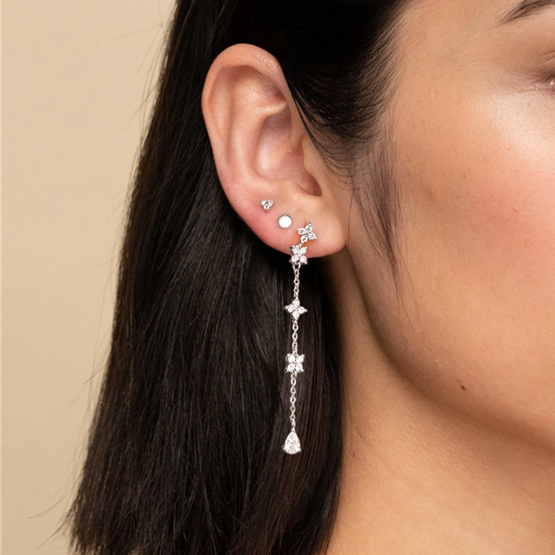 Chain Tassel Petal Studded Ear Wire