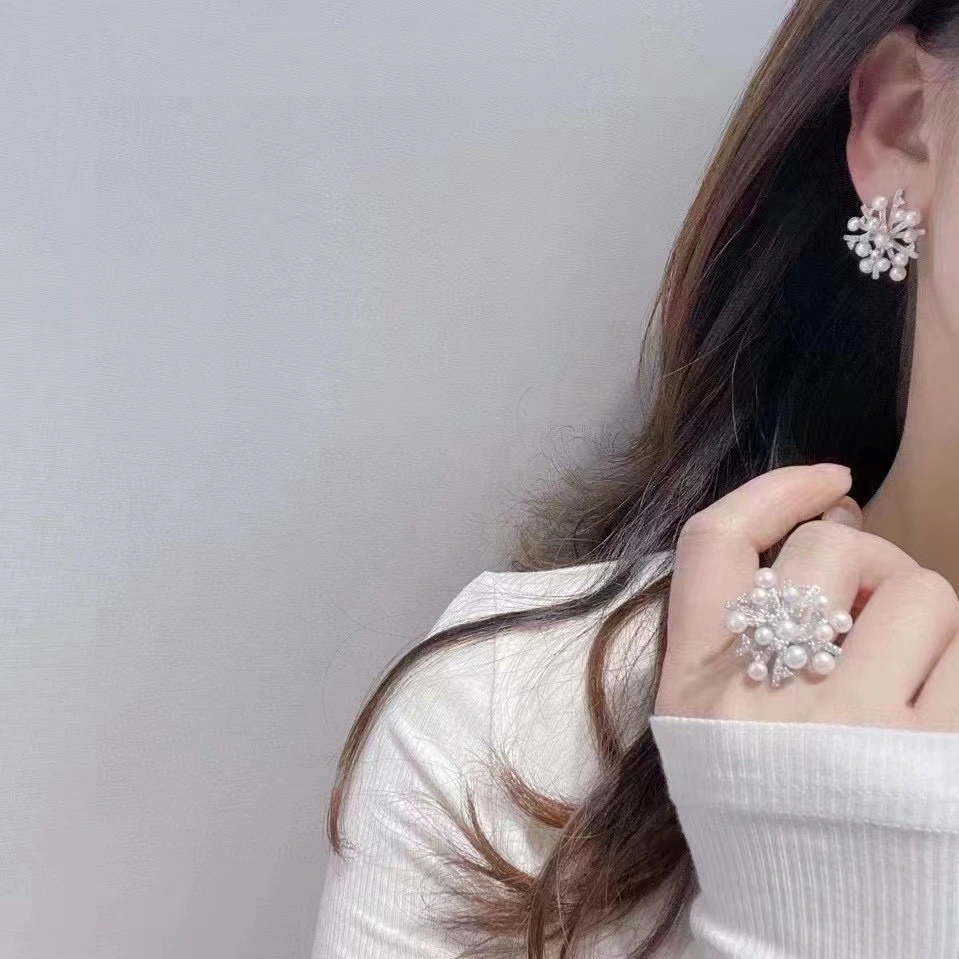 High Quality Pearl Stud Earrings Ring Snowflake Set