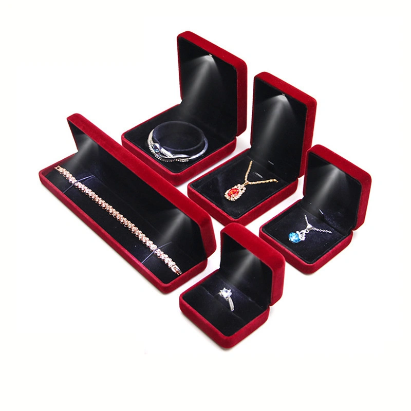 High Grade Velvet Covered Iron Box LED Jewelry Box With Light Ring Pendant Bracelet Box Jewelry Packaging Box