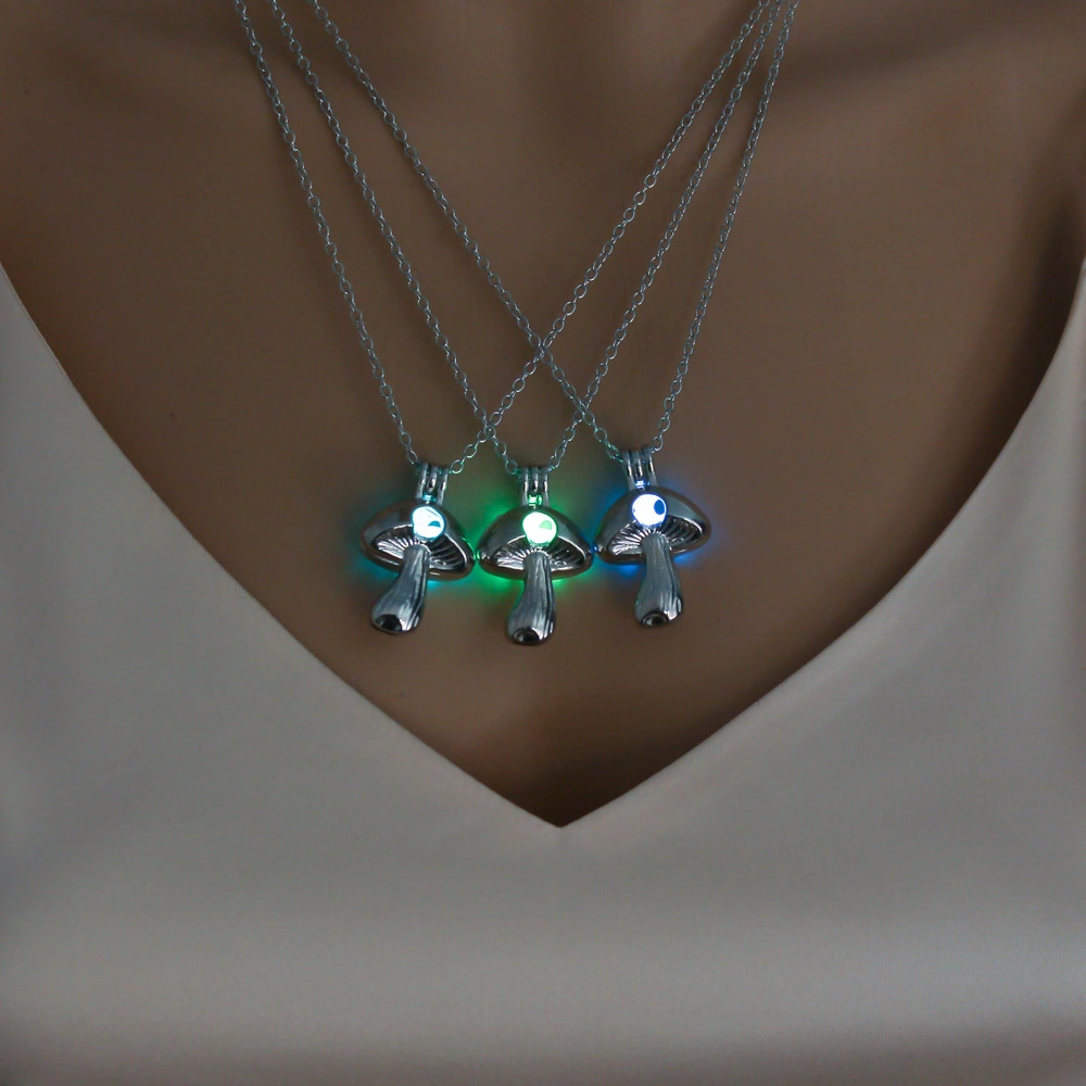 Lovely Green Glowing Mushroom Pendant Necklace