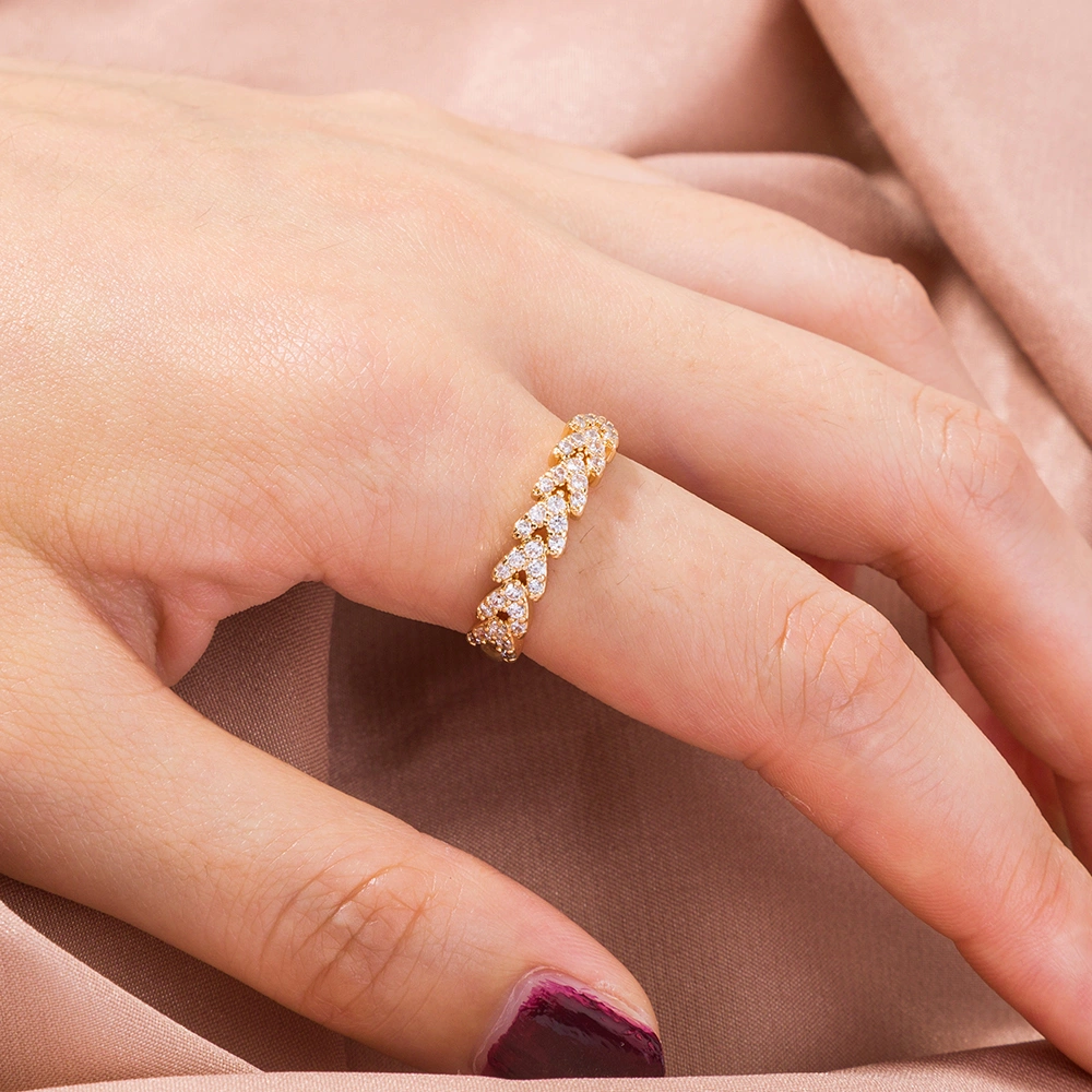 Exquisite and fashionable golden simple opening full set zircon arrow copper ring accessories