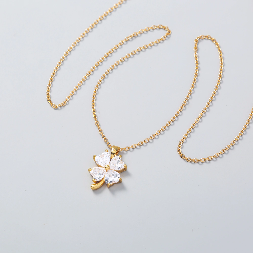 European and American hot-selling classic golden love four-leaf clover white zircon pendant necklace simple wild lady clavicle chain