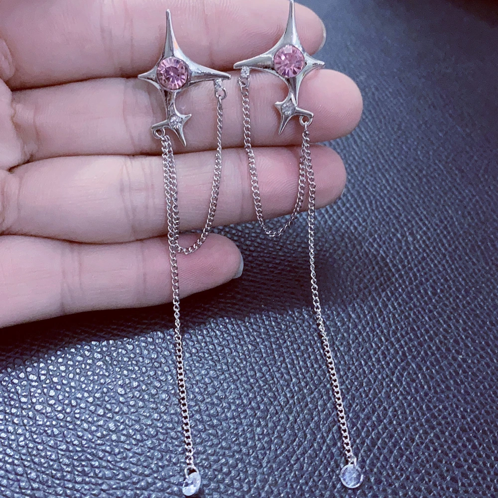 Sweet And Cool Female Earrings With Four Stars