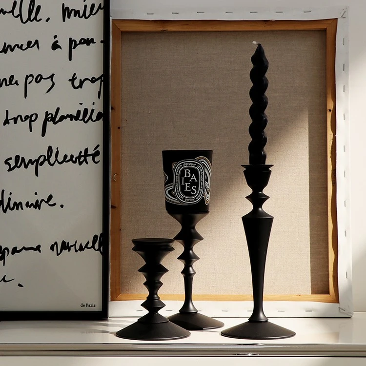 The Original Black Solid Wood Candlestick Is Simple And Advanced