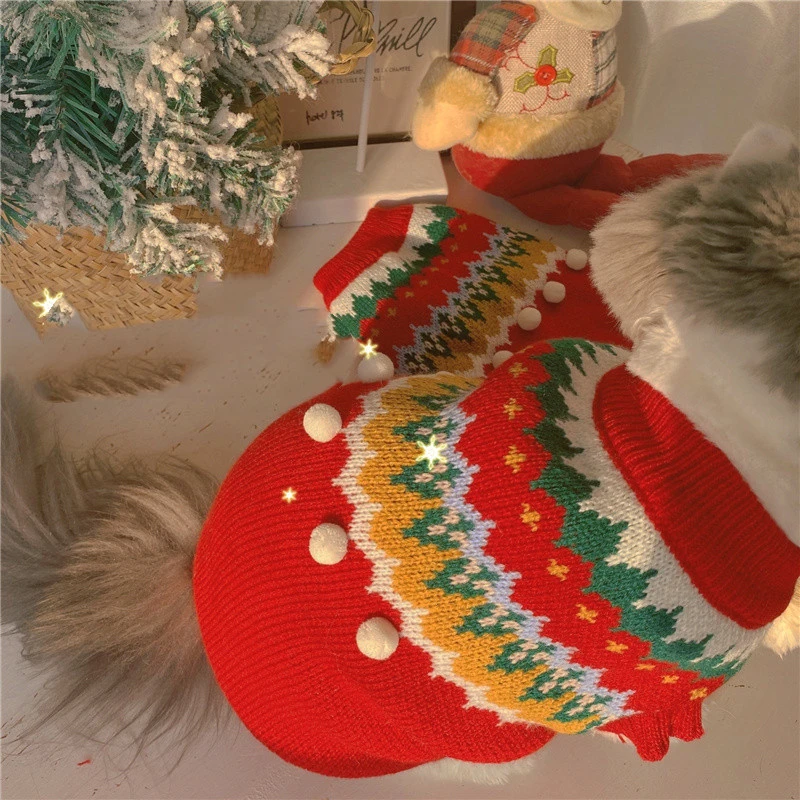 Cat Christmas Clothes Are Festive And Warm In Winter