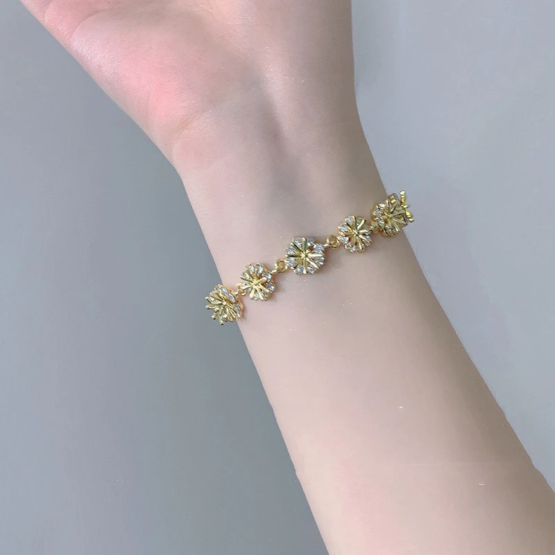 Super Drawn Diamond Flower Bracelet Summer