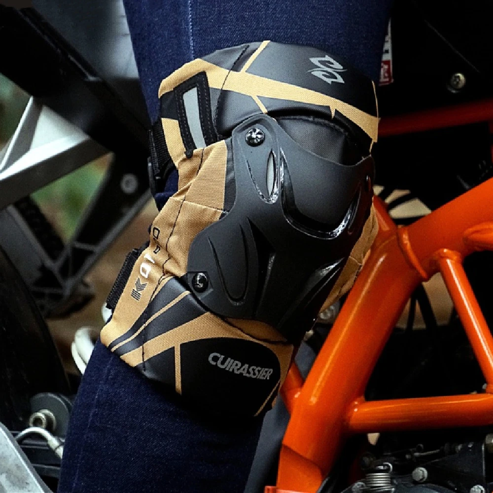 Reflective And Wear-resistant Motorcycle Knee Protection For Riders