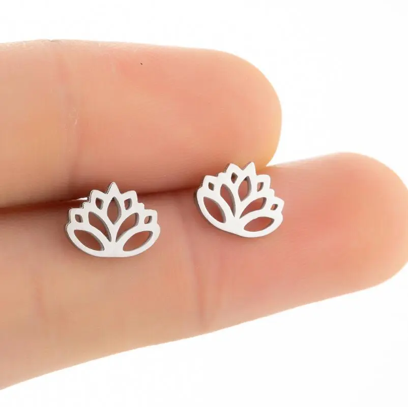 Simple New Rose Leaf Life Tree Earrings