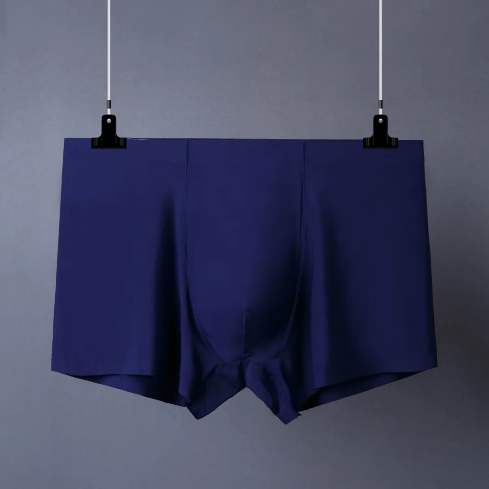 Men's Fashion Simple Solid Color Non-marking Flat Corner Boxers