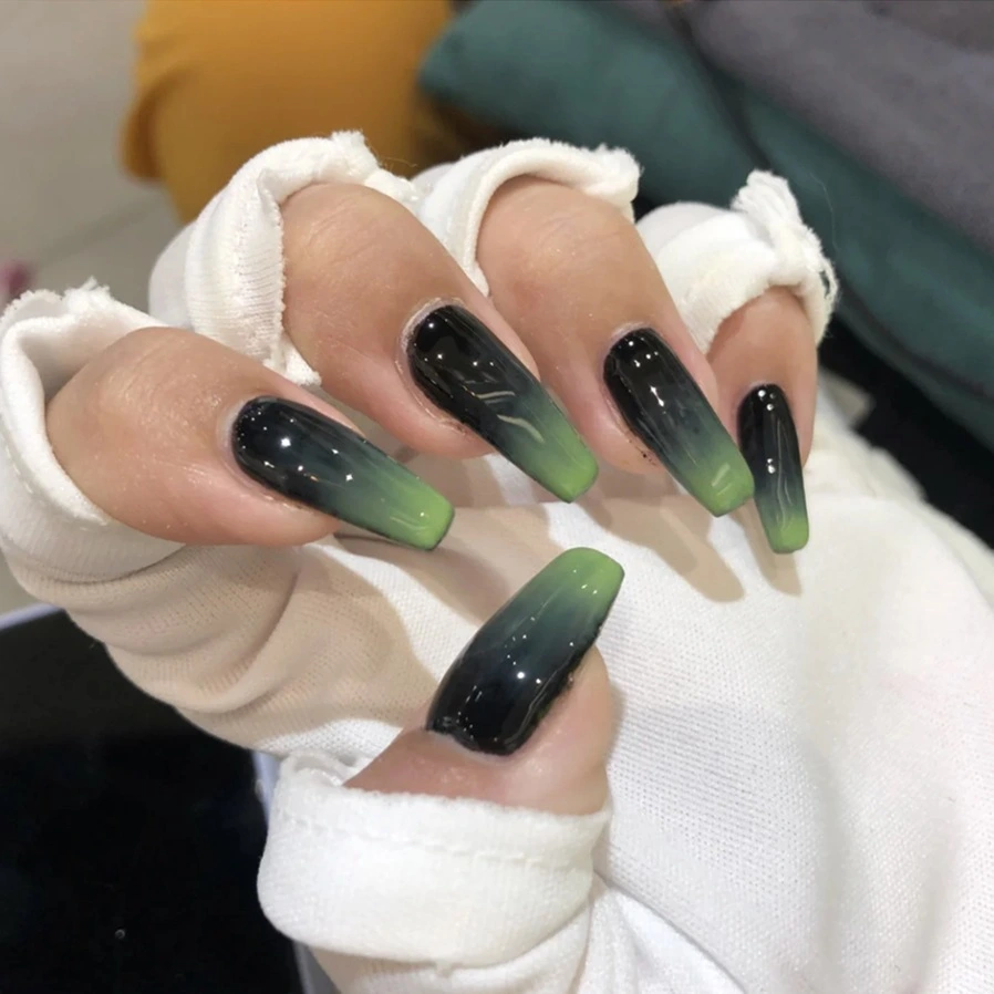 Dark Green Gradual Change False Nail Slice