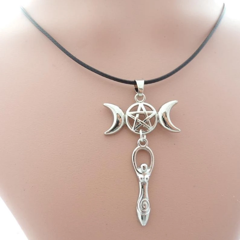 Vintage Symmetrical Moon Hollow Pentagram Pentagram Diy Pendant Necklace