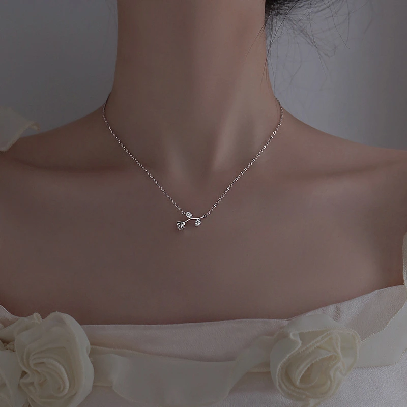 Luxury Small Clavicle Chain Female Senior Design Summer