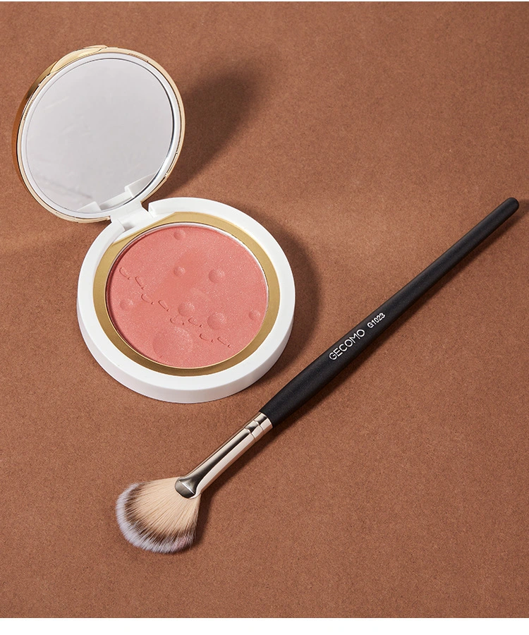 Scalloped Highlight Makeup Brush Beauty Tool