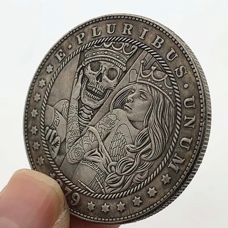 Coin Wandering Skull Couple Crown Brass Old Silver