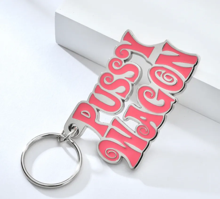 Zinc Alloy PUSSY WAGON Keychain Pink Letter Key Chains for Woman Bags Cool Keyring for Man Fashion Key Ring Holder Accessories