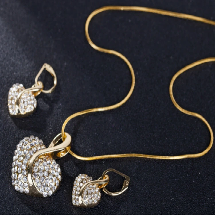 Love Heart Shaped Diamond Pendant Earrings Necklace Jewelry Set