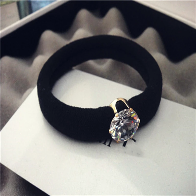 Water Drill String Zircon Black Leather Rib