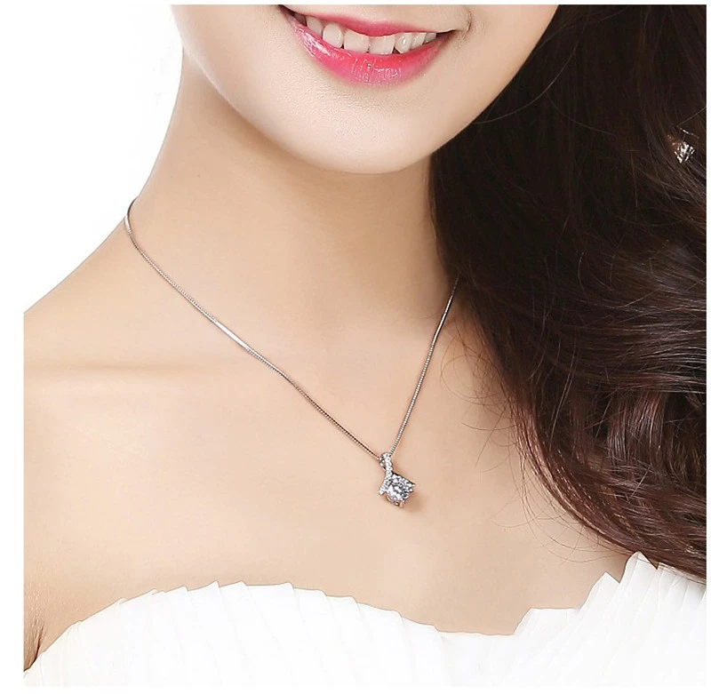 Platinum-plated O Word Ladies Necklace Jewelry Women Sweater