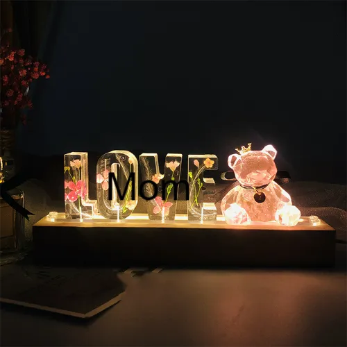 Letters Lamp for lysa tapper