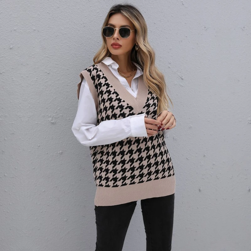 Women's Thousand Bird Check V-neck Loose Knit Vest