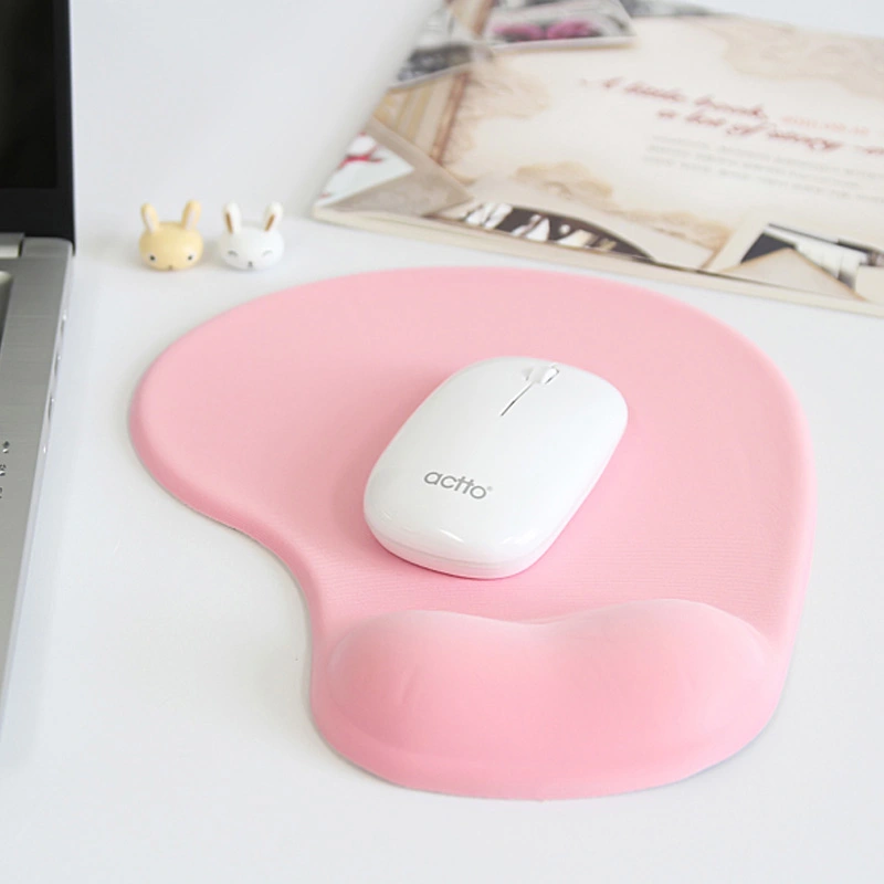 Soft And Comfortable Game Mouse Pad