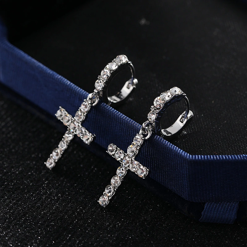 European And American Style Slightly Inlaid Cross Ear Buckle