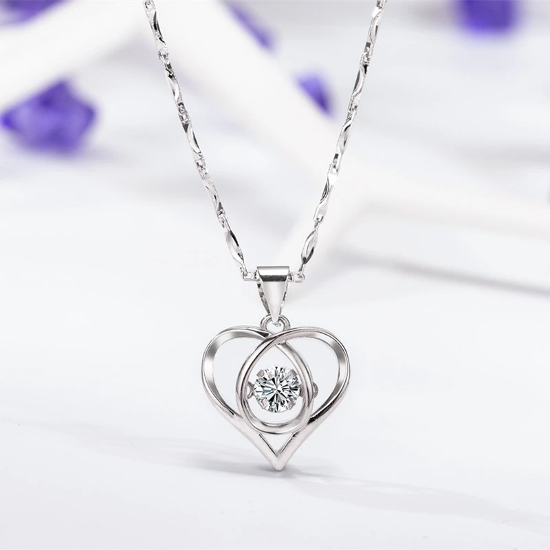 Women's Diamond-embedded Heart-shaped Smart Pendant Necklace Clavicle Chain